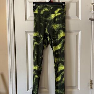 Women Green and Yellow Patterned Leggings butt lifters